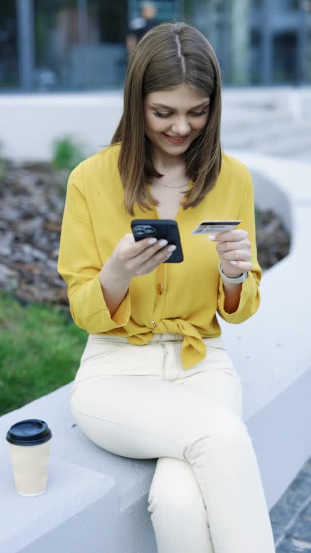 Vertical Shot Young White Caucasian Woman Holding Credit Card Using — Stock Video