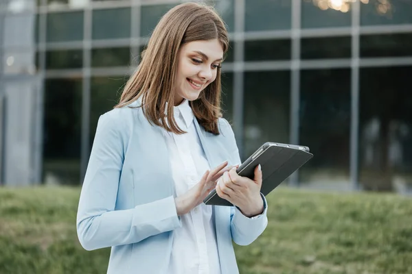 Beautiful Young Woman Engaged Business Using Tablet Computer Reading Financial — 스톡 사진