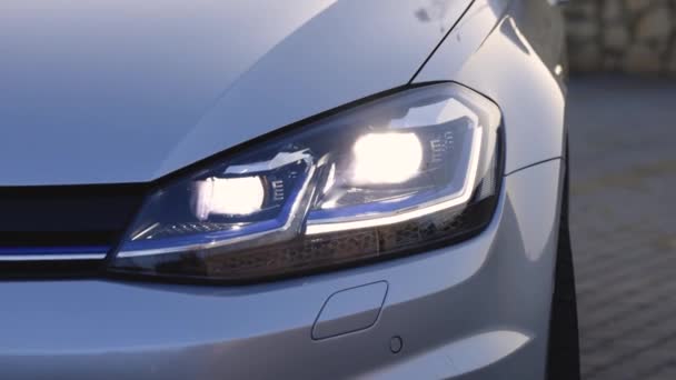 Car Headlights Flashing Led Lamp Car Headlight Flashing Smoothly Close — ストック動画