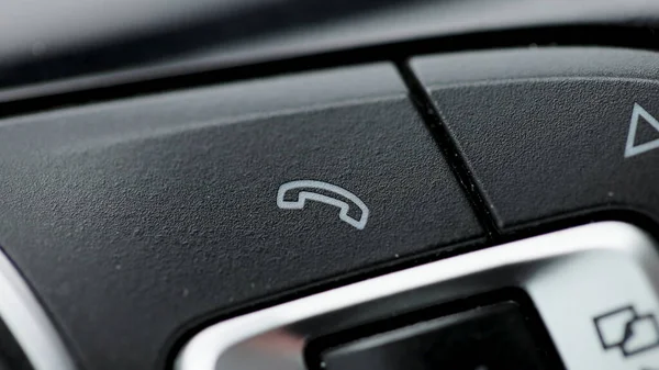 Bluetooth Knoppen Het Stuur Van Een Auto Praten Telefoon Handen — Stockfoto