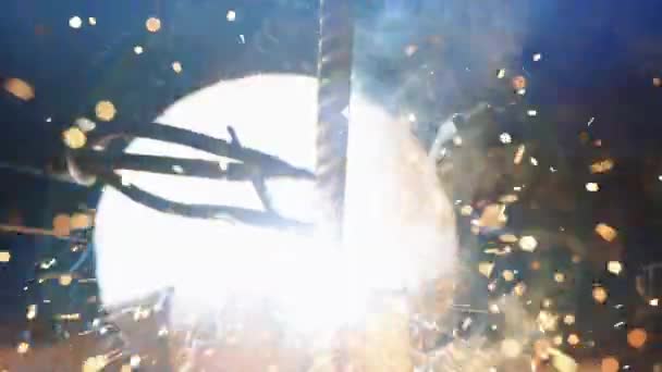 Blacksmith Welder Works Metal Steel Iron Using Welding Machine Bright — Stock videók