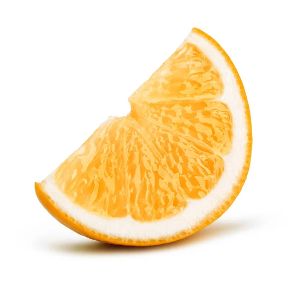 Rebanada de fruta naranja aislada sobre fondo blanco Imagen de stock