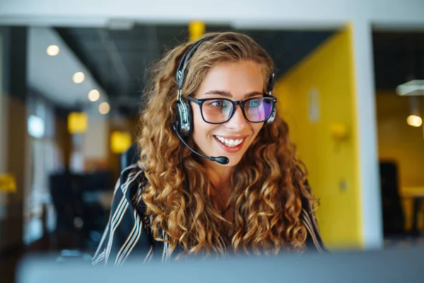 Call Center Agent Headset Working Support Hotline Modern Office Video — Stockfoto