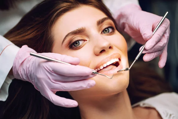 Young Woman Dentist Chair Dental Procedure Overview Dental Caries Prevention — Foto de Stock