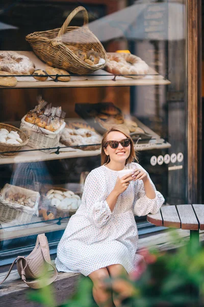 Beautiful Woman Drinks Coffee Cozy Cafe City Street People Fashion — 图库照片