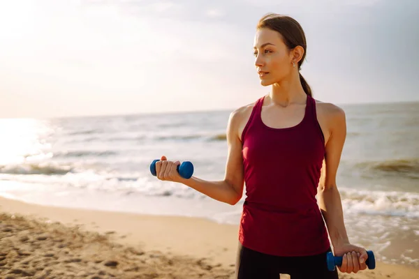 Yoga Morning Young Woman Sportswear Doing Fitness Exercise Beach Calmness — Zdjęcie stockowe