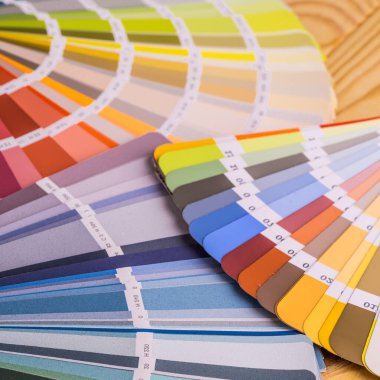 Yazdırma ve boyama için renk paleti rehberine yakın plan. Kavram - tasarım için renk seçimi.