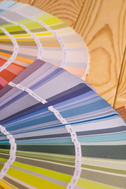 Yazdırma ve boyama için renk paleti rehberine yakın plan. Kavram - tasarım için renk seçimi.