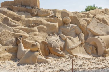 24 Ekim 2021, HURAGADA, Kızıldeniz Valiliği, EGYPT kum heykelleri olan bir kum şehri. Hurghada 'da gezintiler. Kum figürleri. Antik Roma sakinlerinin yaşamından bir sahne..