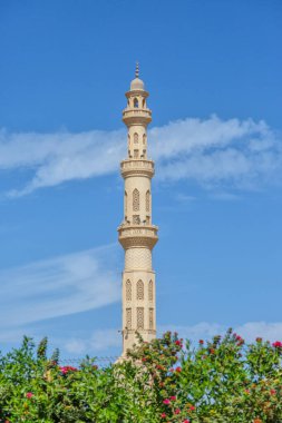 24 Ekim 2021 Hurda. Hurghada, Mısır 'daki Cami' nin güzel mimarisi.