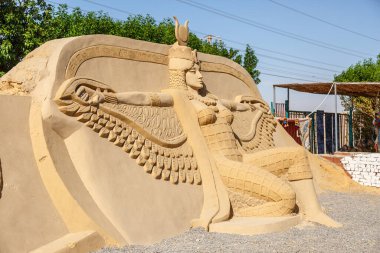 24 Ekim 2021, HURAGADA, Kızıldeniz Valiliği, EGYPT kum heykelleri olan bir kum şehri. Hurghada 'da gezintiler. Kum figürleri. Antik Roma sakinlerinin yaşamından bir sahne..