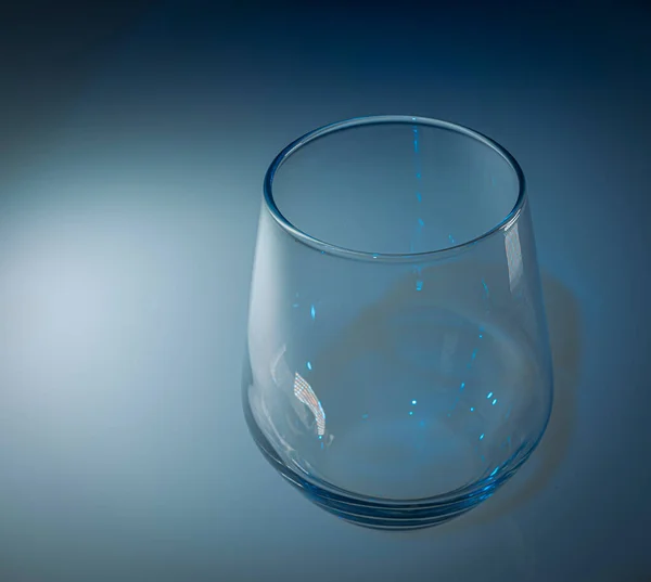 Lumière Bleue Avec Eau Douce Verre Transparent Propre — Photo