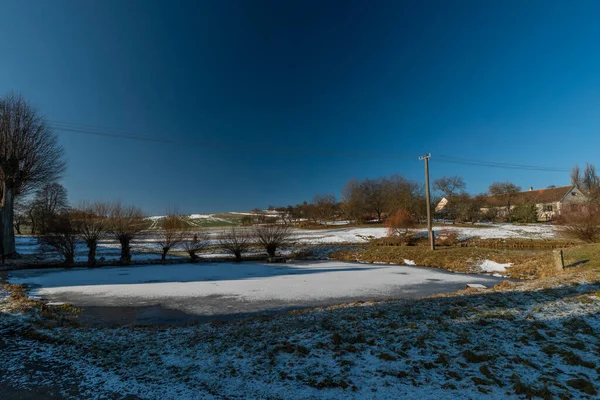 Dorfgebiet Der Nähe Von Vanov Nad Rasna Dörfern Frostigen Wintermorgen — Stockfoto