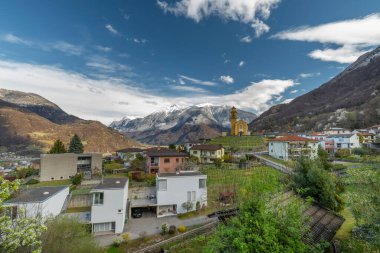 Chiesa di San Sebastiano Kilisesi Bahar sabahı Güney İsviçre 'nin Bellinzona kasabasında