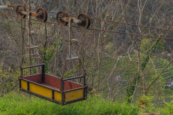 Jardim Ferroviário Cabo Cidade Bellinzona Colina Inclinação Longo Manhã Primavera — Fotografia de Stock