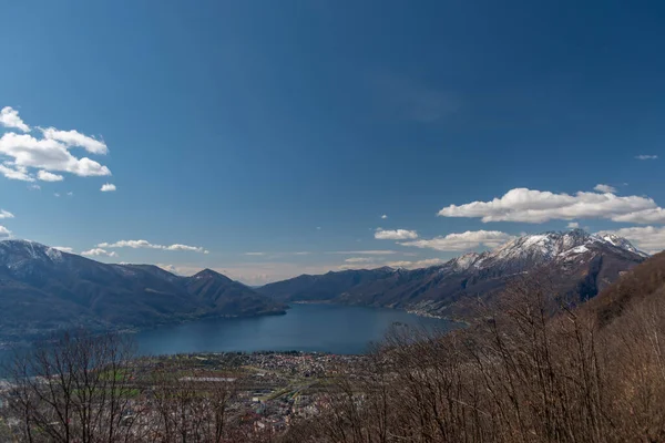 Blick Über Den Lago Maggiore Und Die Stadt Locarno Einem — Stockfoto