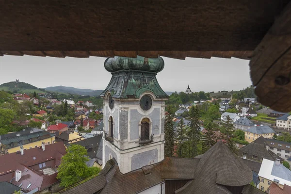 Château Banska Stiavnica Ville Dans Ciel Jour Après Pluie Printemps — Photo