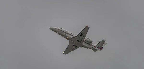 Takeoff Airplanes Zuich Airport Spring 2022 Cloudy Evening — ストック写真