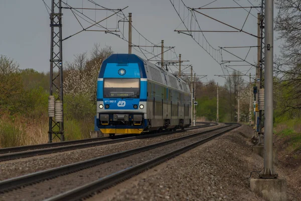 Trens Perto Cidade Ostrava Primavera Cor Fresca Dia Nublado — Fotografia de Stock