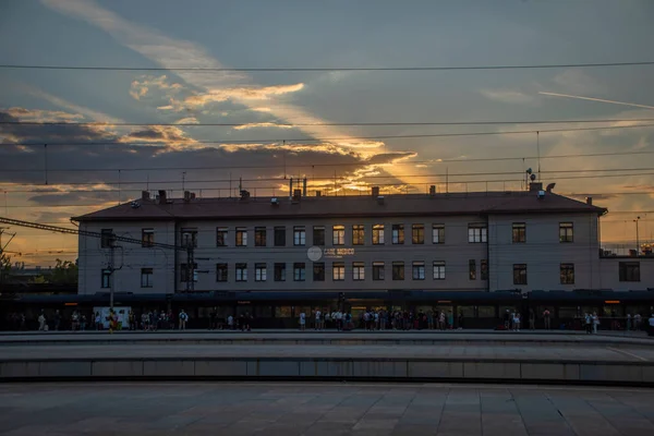 Main Station Prague Sunset Summer Hot Nice Evening — Stockfoto