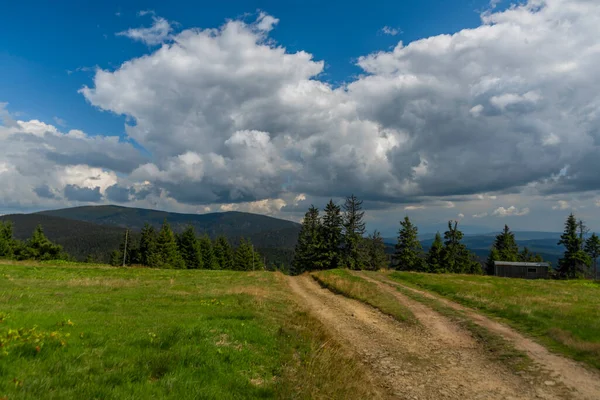 Summer Stormy Cloudy Day Zywiecki Park Krajobrazowy Colorfull Fresh View — Stock fotografie