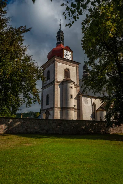 Horni Branna Dorf Sommer Frische Farbe Morgen Unter Riesengebirge — Stockfoto