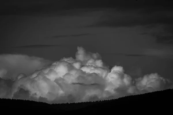 Stora Moln Före Storm Över Krkonose Bergen Sommaren Fräsch Dag — Stockfoto