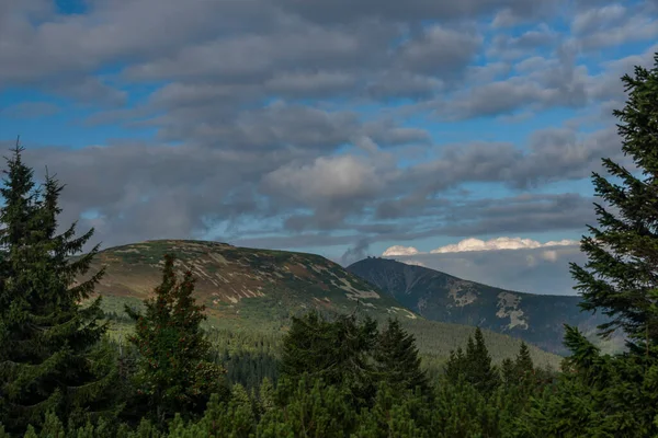 克科诺斯山上的Snezka山 — 图库照片