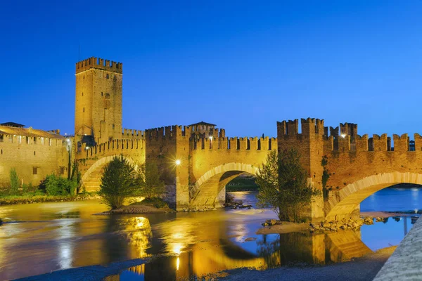 Verona Italy Panorama Castelvecchio Castle Banks Adige River Evening — Stock Photo, Image