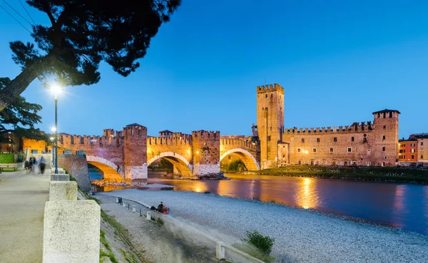 Verona Italy Panorama Castelvecchio Castle Banks Adige River Evening — Stock Photo, Image