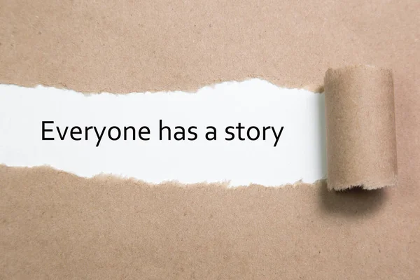 Setiap Orang Memiliki Kata Cerita Yang Ditulis Bawah Kertas Robek — Stok Foto