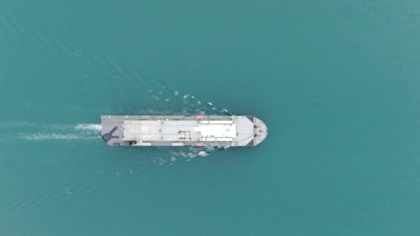国际集装箱船在公海的进出口和商业物流 物流和运输中的货船 无人驾驶飞机空射 — 图库视频影像
