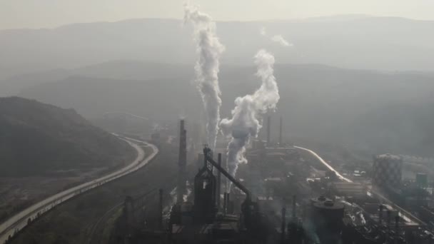 製鉄所の煙と炎 大気汚染 — ストック動画