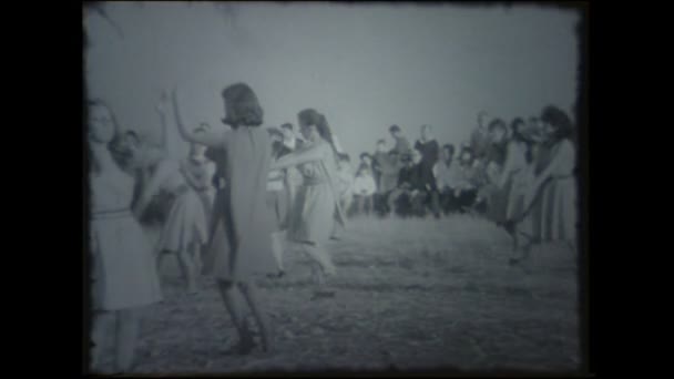 Menashe Heights Israel Circa 1940S Film Footage People Dancing Israeli — 图库视频影像