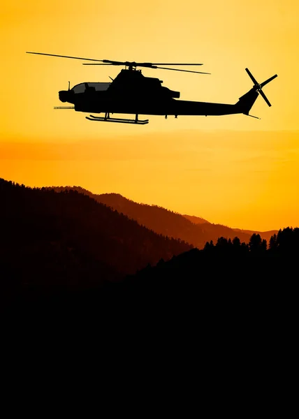 Silueta Helicóptero Ataque Americano Vuelo — Foto de Stock