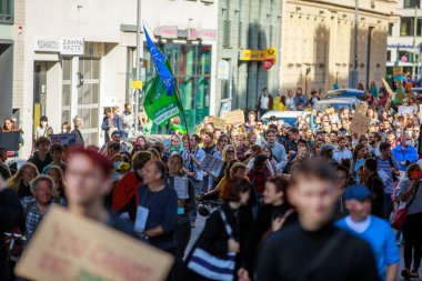 Berlin / Almanya - 23 Eylül 2022: Berlin 'de Gelecek İçin Cuma Gösterileri.