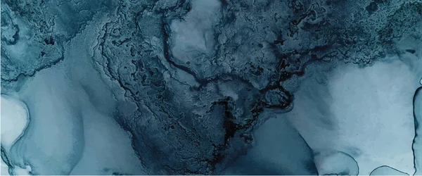 Alkol mürekkebi dokusu. Soyut el boyası mavi arkaplan.