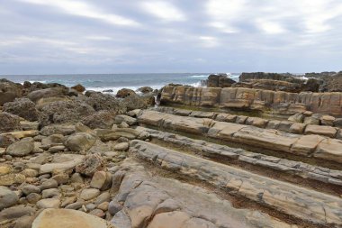 Xiaoyeliu 'nun doğu Tayvan' daki Taitung 'daki manzaralı alanı. Buradaki jeoloji ve topoğrafya Yeliu 'ya benziyor..