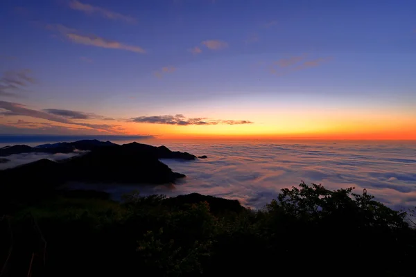 Sonnenuntergang Auf Der Aussichtsplattform Des Eryanping Trail Alishan National Forest — Stockfoto