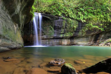 Wanggu Şelalesi Pingxi Bölgesi, New Taipei, Tayvan 'da bir şelale.