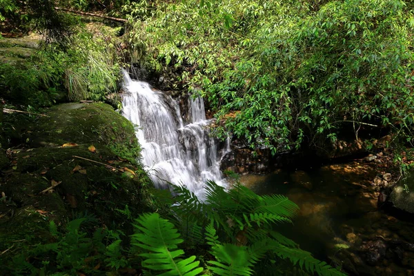 Cachoeira Wanggu Uma Cachoeira Localizada Distrito Pingxi Cidade Nova Taipei — Fotografia de Stock