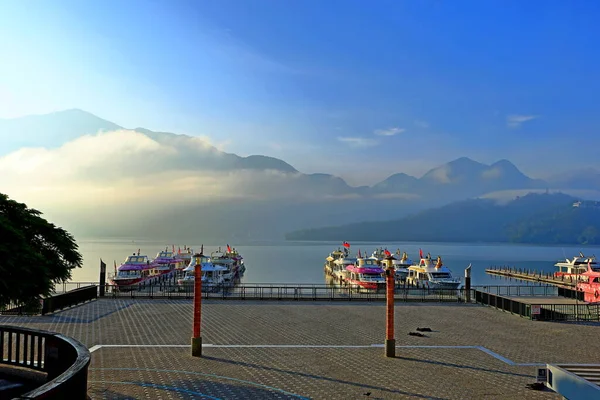 台湾南投県湯地郡太陽門湖国家風景区の水石桟橋 — ストック写真