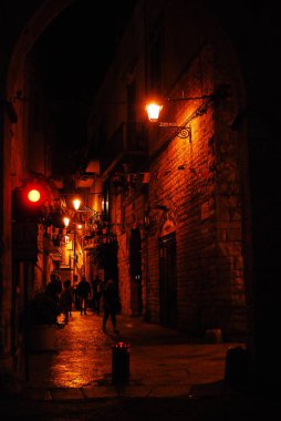 Gecenin Bari Tarihi Merkezi