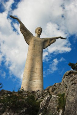 Cristo Maratea 'nın Kurtarıcısı İsa Heykeli' ni yeniden didik didik etti.