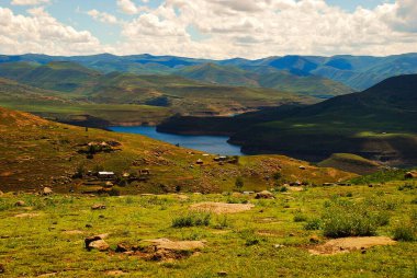 Lesotho 'daki Katse Barajı Afrika' daki İskoçya Su Projesi 'dir.