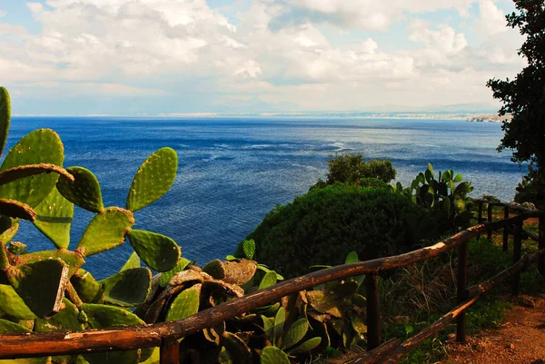 The Zingaro reserve coastal road on the west Sicily — Stock Photo, Image