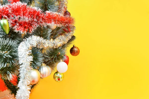 Juguetes Festivos Brillantes Cuelgan Del Árbol Navidad Año Nuevo — Foto de Stock