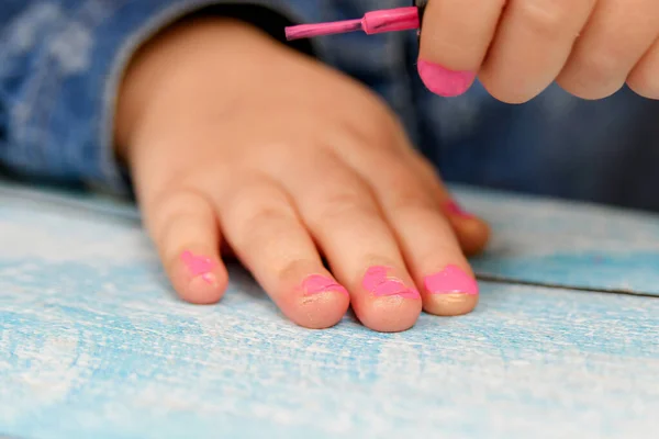 Small Child Looks Attention His Painted Nails Nail Polish — Stock Photo, Image