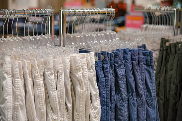 Men Women Denim Pants Sale Mall — Stockfoto