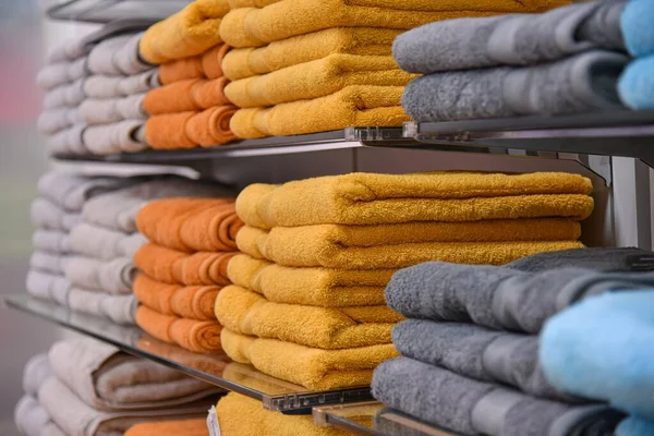 Handdoek Van Verschillende Kleuren Koop Het Winkelcentrum — Stockfoto